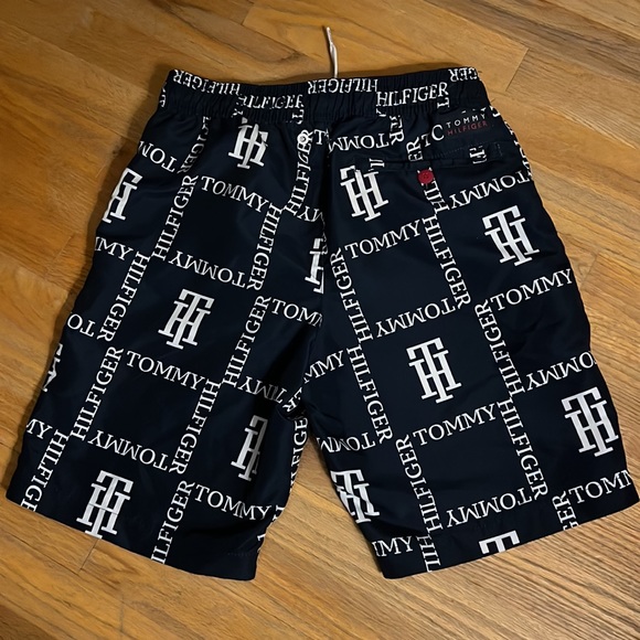 Like new Men’s, Tommy Hilfiger swimsuit, bathing suit size XS Blue White Red - Picture 3 of 4